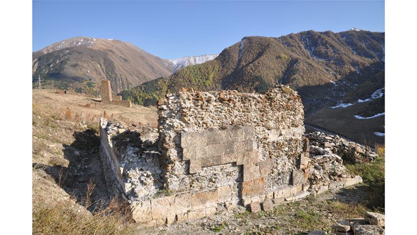 Раннесредневековая церковь, с. Тли
