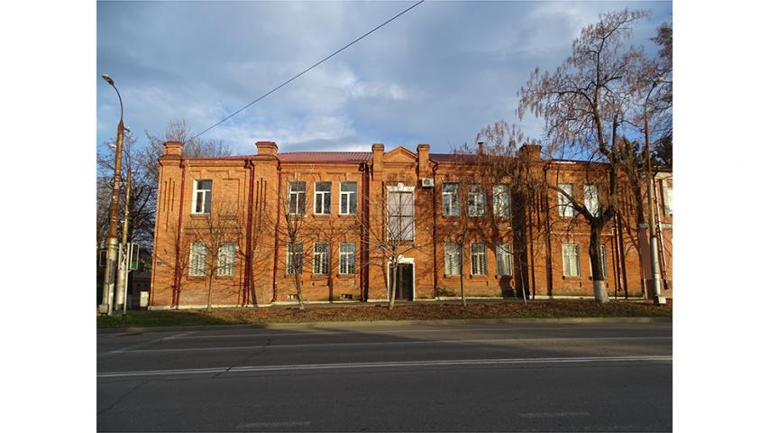 Терская войсковая учительская семинария. Комплекс зданий (СОГМА)